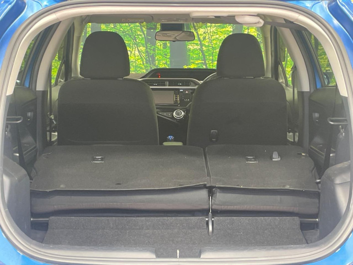 2017 Toyota Aqua DAA-NHP10 (UW-6a0c6d3414326)[29]