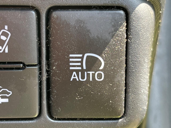 2017 Toyota Aqua DAA-NHP10 (UW-6a0c6d34f3b19)[25]