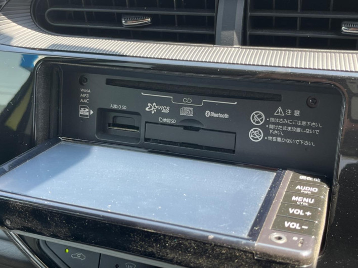 2017 Toyota Aqua DAA-NHP10 (UW-6a0c6d34f3b19)[10]