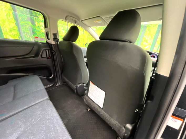 2015 Toyota Sienta DAA-NHP170G (UW-6a0c6d37e6653)[26]