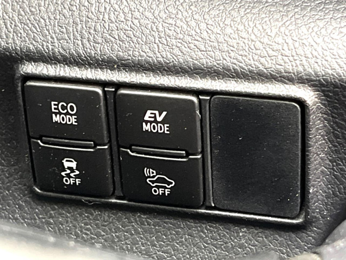 2015 Toyota Sienta DAA-NHP170G (UW-6a0c6d37e6653)[11]