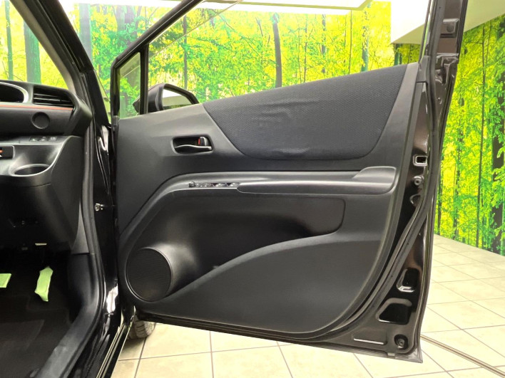 2015 Toyota Sienta DAA-NHP170G (UW-6a0c6d37e6653)[5]