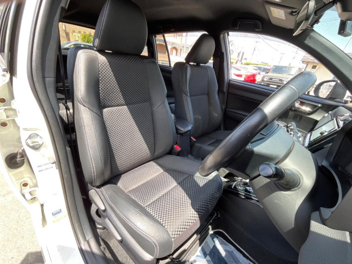 2015 Toyota Corolla Fielder DAA-NKE165G (UW-6a0c6d3a4dda5)[23]