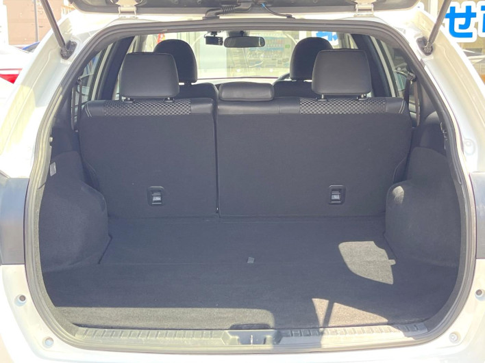2015 Toyota Corolla Fielder DAA-NKE165G (UW-6a0c6d3a4dda5)[16]