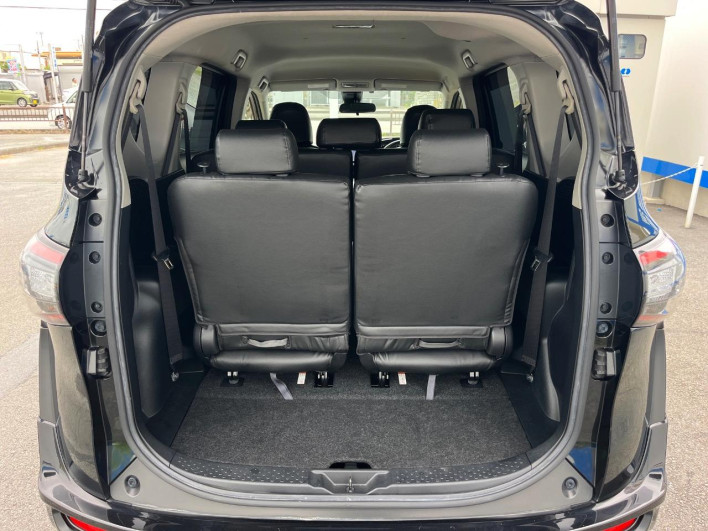 2016 Toyota Sienta DBA-NSP170G (UW-6a0c6d3b14aaa)[27]