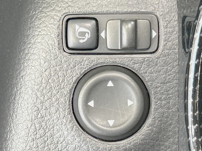 2017 Nissan X-Trail DBA-NT32 (UW-6a0c6d3f2d05b)[29]