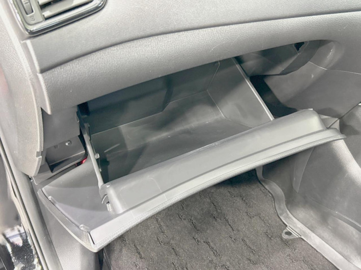 2017 Nissan X-Trail DBA-NT32 (UW-6a0c6d3f2d05b)[24]