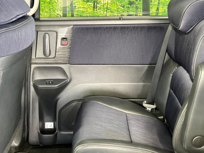2015 Honda Odyssey DBA-RC1 (UW-6a0c6d42bc27d)[22]
