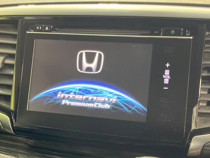 2015 Honda Odyssey DBA-RC1 (UW-6a0c6d42bc27d)[4]