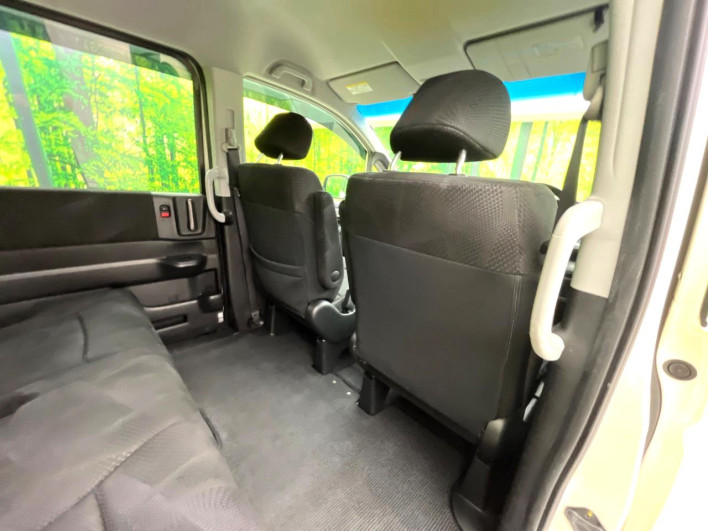 2010 Honda Stepwgn Spada DBA-RK5 (UW-6a0c6d457ec0c)[24]