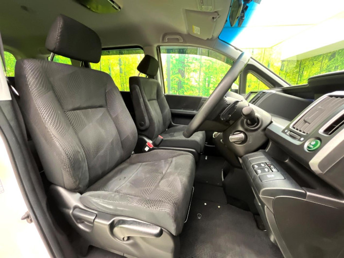 2010 Honda Stepwgn Spada DBA-RK5 (UW-6a0c6d457ec0c)[23]