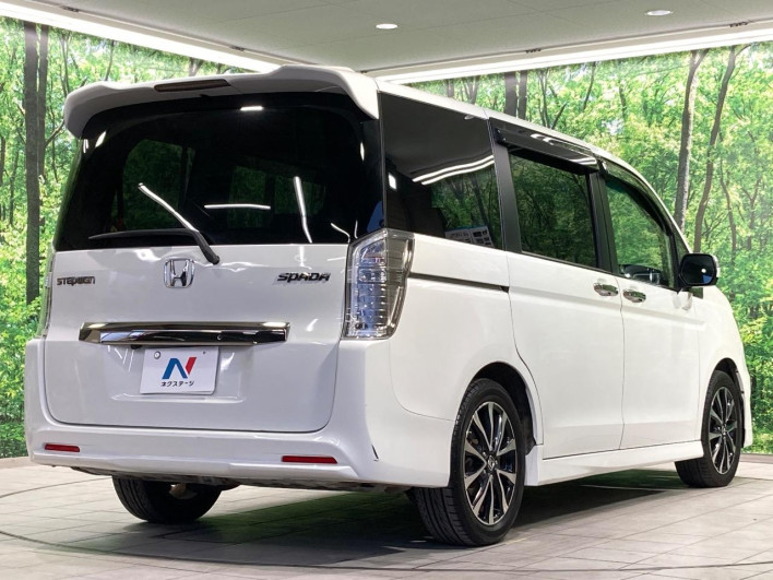 2013 Honda Stepwgn Spada DBA-RK5 (UW-6a0c6d46814ac)[8]
