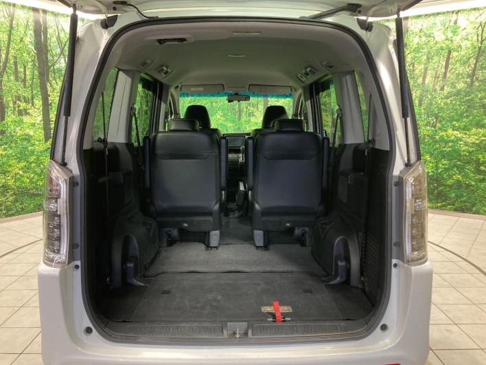 2013 Honda Stepwgn Spada DBA-RK5 (UW-6a0c6d46814ac)[10]
