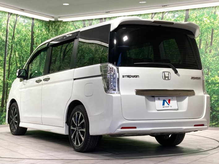 2013 Honda Stepwgn Spada DBA-RK5 (UW-6a0c6d46814ac)[18]