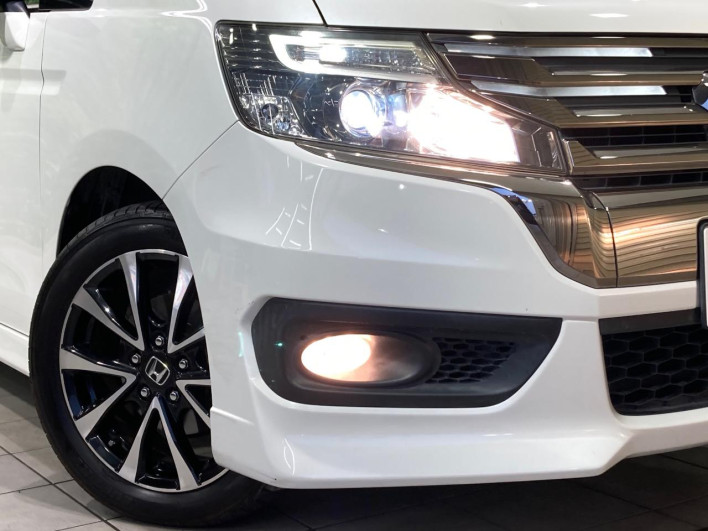 2013 Honda Stepwgn Spada DBA-RK5 (UW-6a0c6d46814ac)[26]