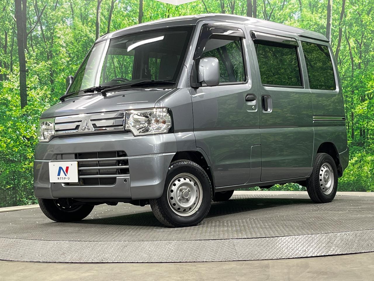 2013 Mitsubishi Mini Cab Van GBD-U62V