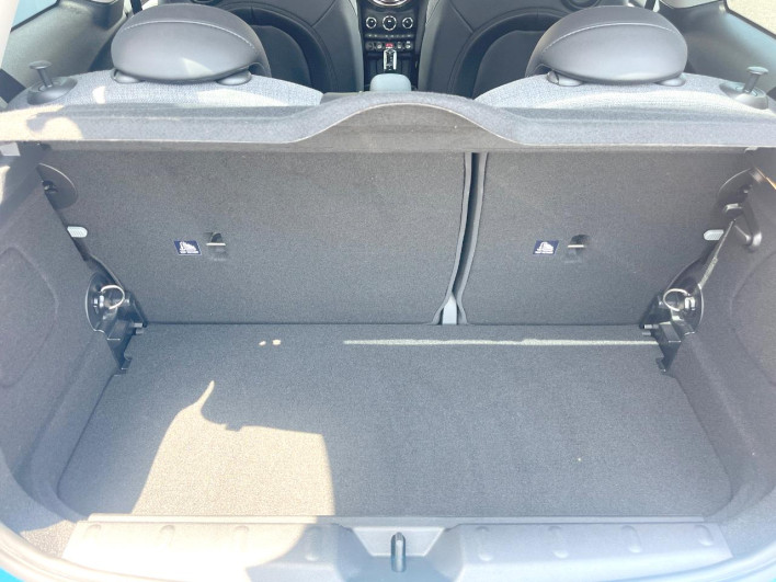 2021 Rover Mini 3BA-XR15MW (UW-6a0c6d746d267)[14]