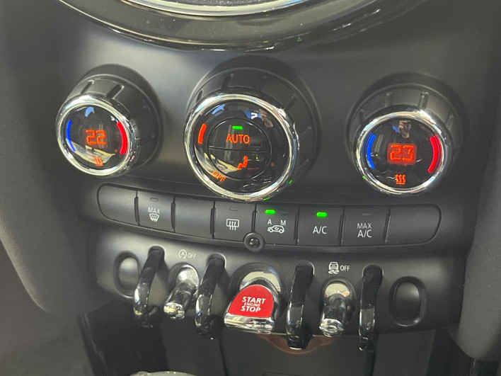 2016 Rover Mini LDA-XT20 (UW-6a0c6d7535354)[12]