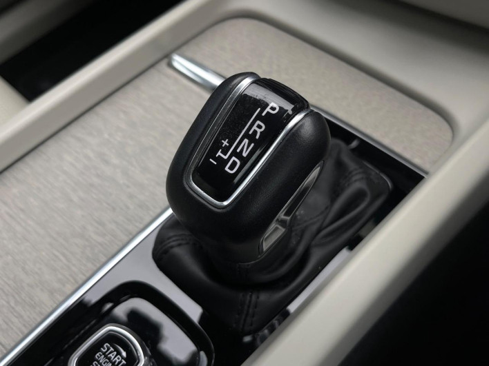 2019 Volvo XC60 LDA-UD4204TXC (UW-6a0c6d7793ccb)[16]