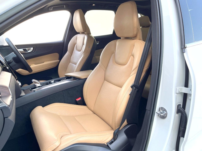 2022 Volvo XC60 5AA-UB420TXCM (UW-6a0c6d77d2349)[22]