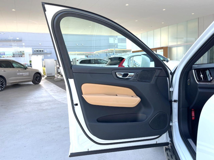 2022 Volvo XC60 5AA-UB420TXCM (UW-6a0c6d77d2349)[21]