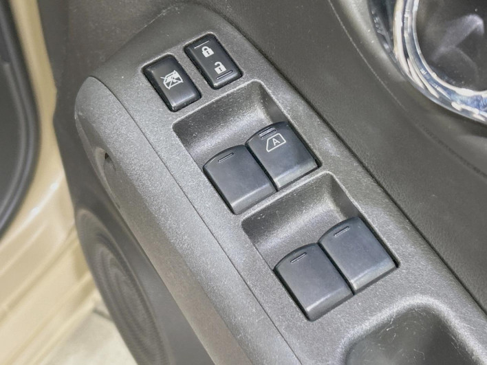 2009 Nissan Cube DBA-Z12 (UW-6a0c6d793b440)[20]