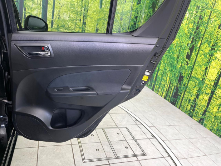 2012 Suzuki Swift DBA-ZC72S (UW-6a0c6d7b7c7b1)[27]