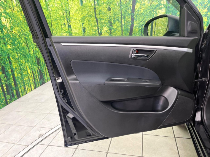 2012 Suzuki Swift DBA-ZC72S (UW-6a0c6d7b7c7b1)[29]