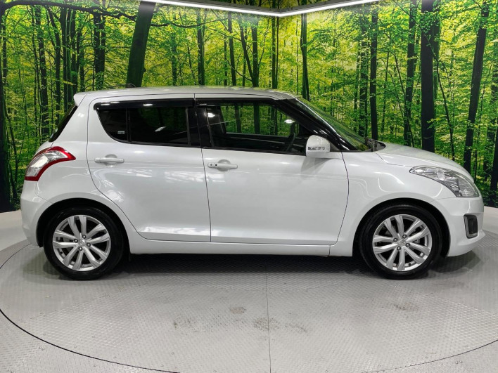 2015 Suzuki Swift DBA-ZC72S (UW-6a0c6d7bc0666)[17]
