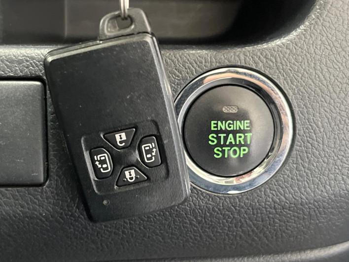 2013 Toyota Noah DBA-ZRR70G (UW-6a0c6d8037748)[10]