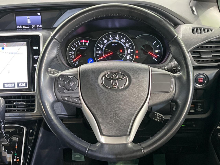 2018 Toyota Noah DBA-ZRR80W (UW-6a0c6d842c63f)[27]