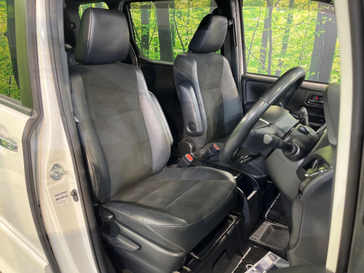 2018 Toyota Noah DBA-ZRR80W (UW-6a0c6d842c63f)[12]