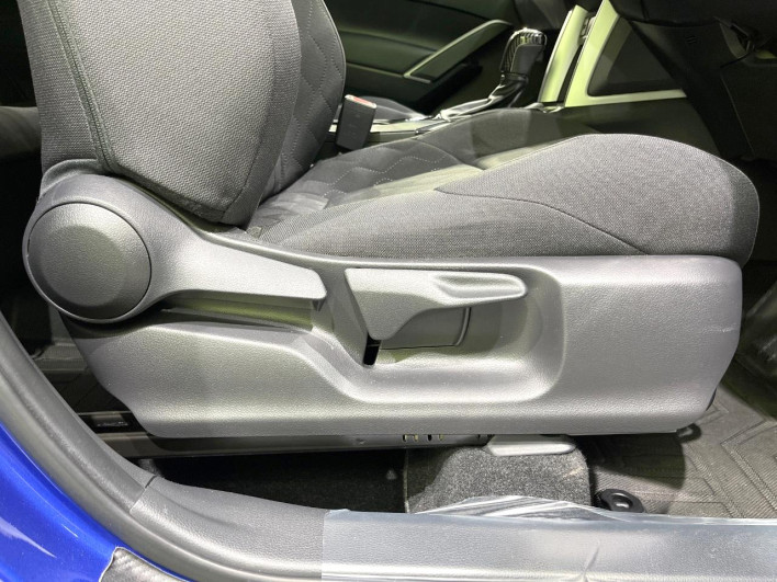 2023 Toyota Corolla Cross 6AA-ZVG11 (UW-6a0c6d8caa4d8)[13]