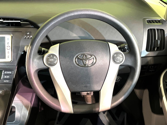 2011 Toyota Prius DAA-ZVW30 (UW-6a0c6d8ea0e4b)[5]