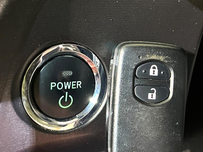 2011 Toyota Prius DAA-ZVW30 (UW-6a0c6d8ea0e4b)[10]