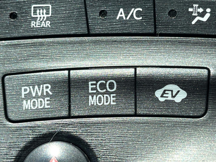 2011 Toyota Prius DAA-ZVW30 (UW-6a0c6d8ed93ad)[25]