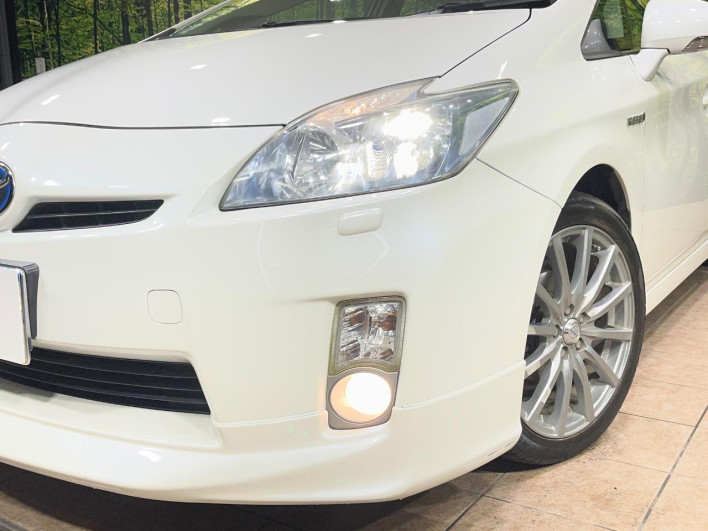 2011 Toyota Prius DAA-ZVW30 (UW-6a0c6d90bc03a)[14]