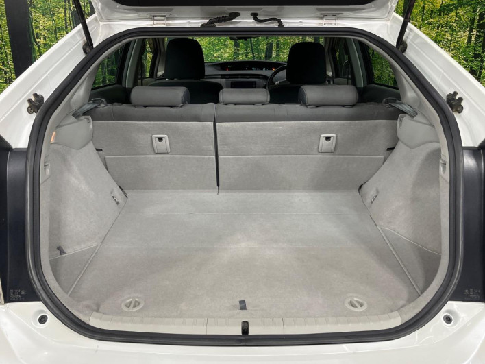 2011 Toyota Prius DAA-ZVW30 (UW-6a0c6d90bc03a)[28]