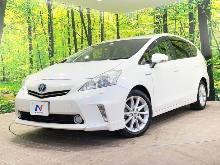 2013 Toyota Prius α DAA-ZVW41W (UW-6a0c6d92da126)[0]