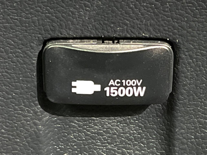 2020 Toyota Prius 6AA-ZVW51 (UW-6a0c6d98a37cb)[27]