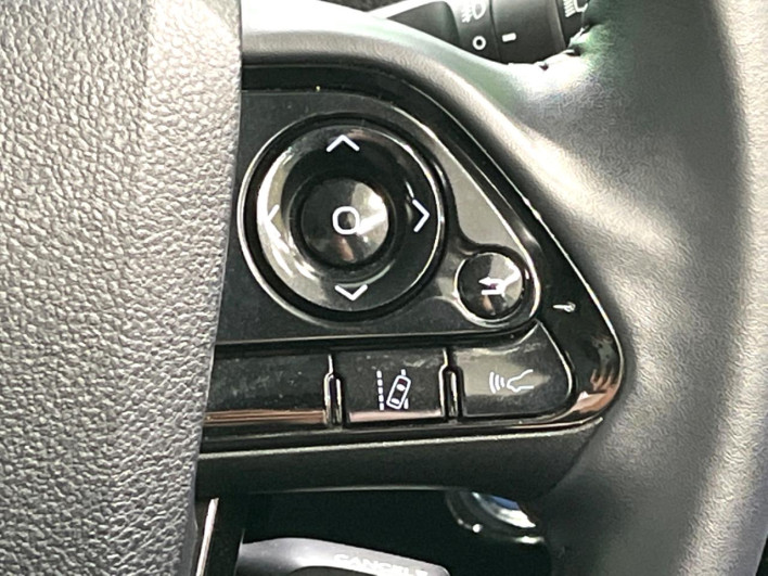 2020 Toyota Prius 6AA-ZVW51 (UW-6a0c6d98a37cb)[26]
