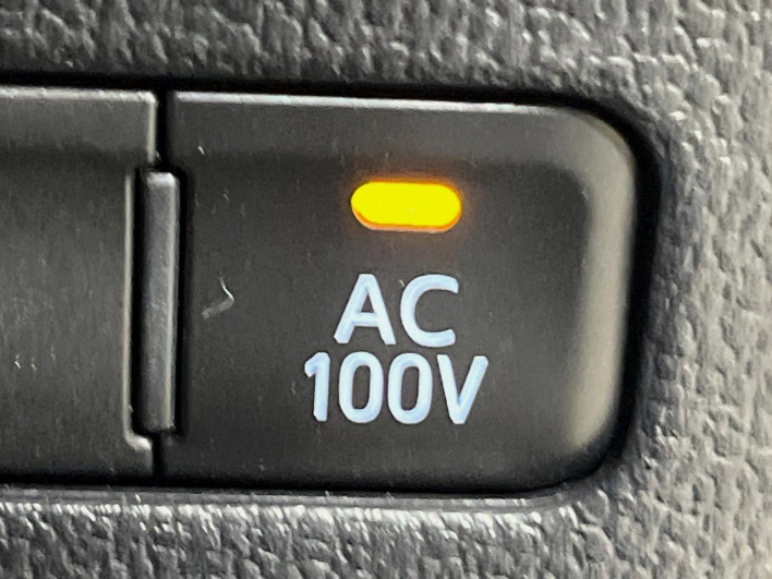 2020 Toyota Prius 6AA-ZVW51 (UW-6a0c6d98b402d)[26]