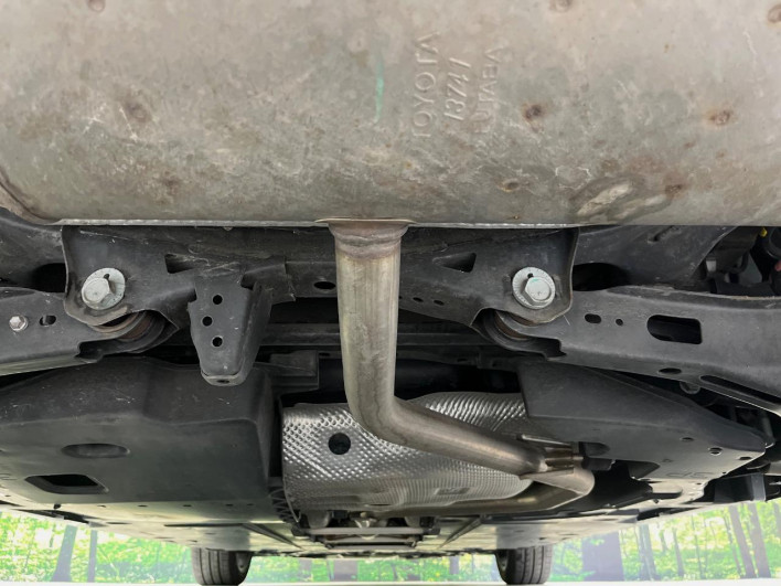 2020 Toyota Prius 6AA-ZVW51 (UW-6a0c6d98b402d)[9]