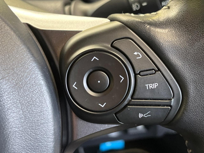 2018 Toyota Prius PHV DLA-ZVW52 (UW-6a0c6d9c67e6c)[12]