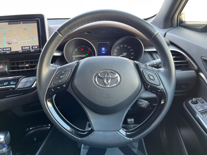 2017 Toyota C-HR DAA-ZYX10 (UW-6a0c6dac0cb9b)[25]