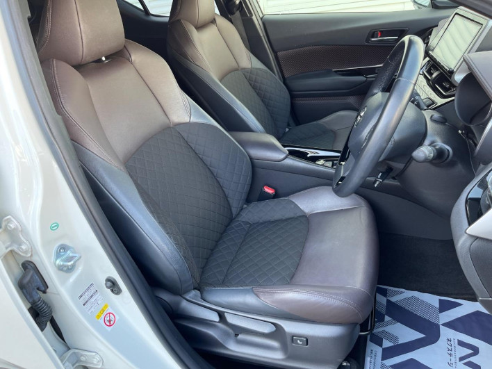 2017 Toyota C-HR DAA-ZYX10 (UW-6a0c6dac0cb9b)[12]