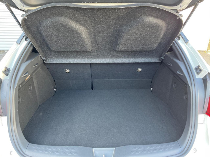 2017 Toyota C-HR DAA-ZYX10 (UW-6a0c6dac0cb9b)[19]