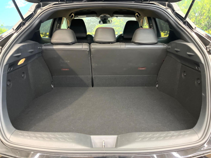 2018 Toyota C-HR DAA-ZYX10 (UW-6a0c6dac7925c)[19]