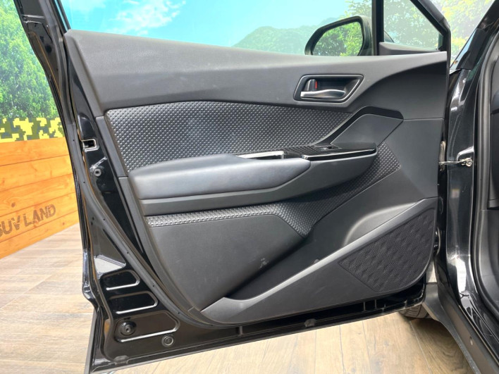 2018 Toyota C-HR DAA-ZYX10 (UW-6a0c6dac7925c)[13]