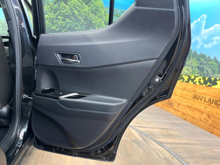2018 Toyota C-HR DAA-ZYX10 (UW-6a0c6dac7925c)[17]